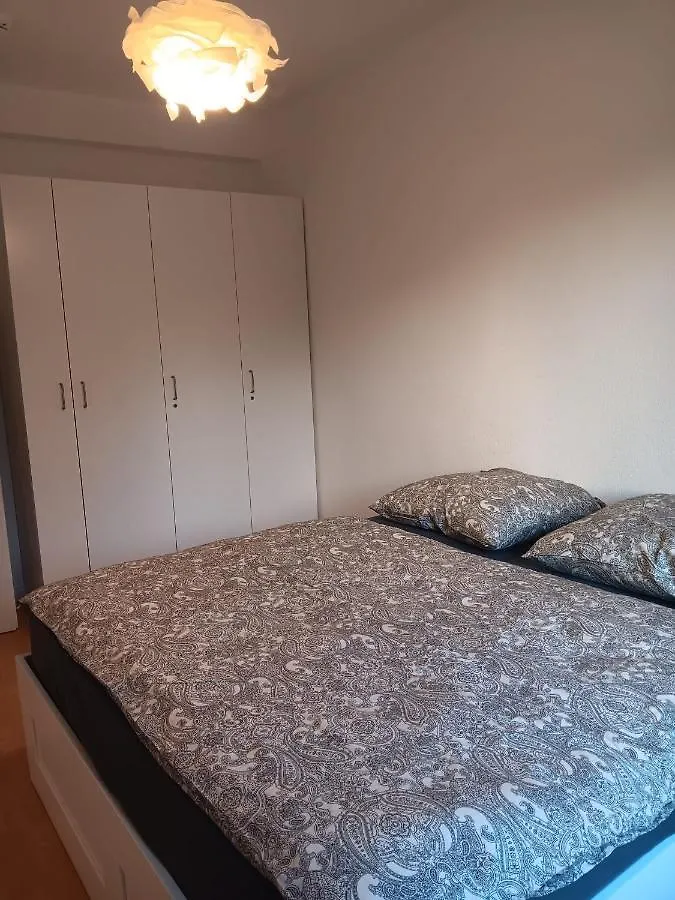 Spacious 70Sqm Apt In Popular Location Dusseldorf 0*,